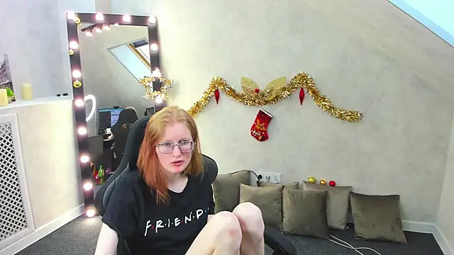 Snapshot of ElizabethHarpper chatting on January 2025 04:41:01 AM ElizabethHarpper online show from January 2025 04:41:01 AM