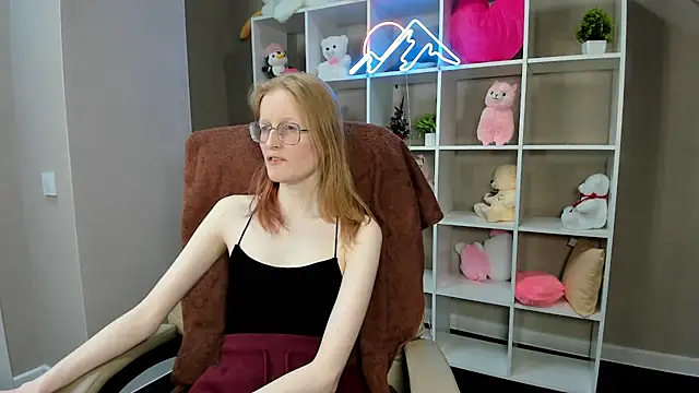 Snapshot of ElizabethHarpper chatting on January 2025 11:22:02 AM ElizabethHarpper online show from January 2025 11:22:02 AM