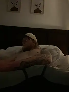 tcadle1824 online show from April 2026 02:01:01 AM