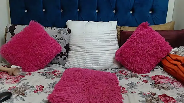 SexyLadyBoosxx online show from February 2026 12:58:01 AM