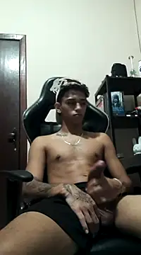 Snapshot of MALIK-PARVATI chatting on January 2025 04:08:02 AM MALIK-PARVATI online show from January 2025 04:08:02 AM