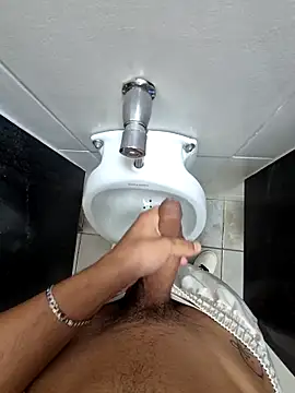 Snapshot of MALIK-PARVATI chatting on November 2025 05:57:01 PM MALIK-PARVATI online show from November 2025 05:57:01 PM