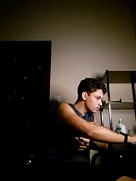 Snapshot of MALIK-PARVATI chatting on April 2026 04:00:01 AM MALIK-PARVATI online show from April 2026 04:00:01 AM