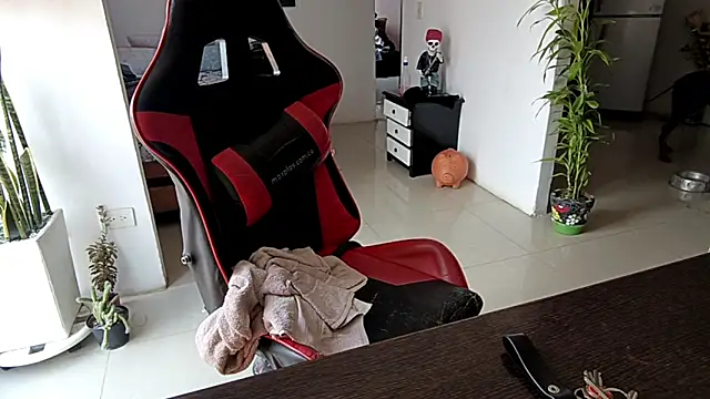 Adam Valenciia online show from March 2026 03:16:01 PM