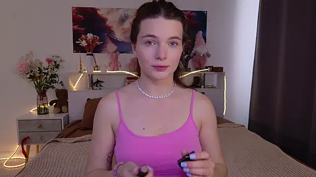 Nellie Medina online show from April 2026 10:47:02 AM