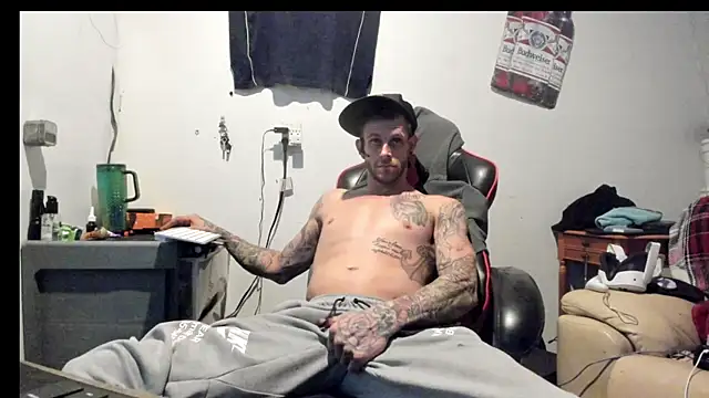 Snapshot of JamesMichael88 chatting on March 2025 02:59:02 AM JamesMichael88 online show from March 2025 02:59:02 AM