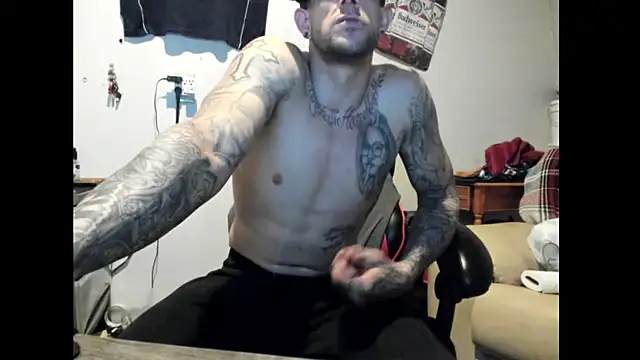 Snapshot of JamesMichael88 chatting on March 2025 06:04:01 AM JamesMichael88 online show from March 2025 06:04:01 AM