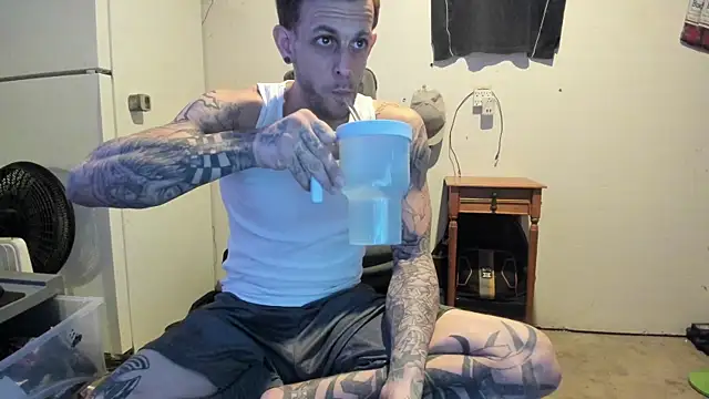 Snapshot of JamesMichael88 chatting on March 2025 02:45:01 PM JamesMichael88 online show from March 2025 02:45:01 PM