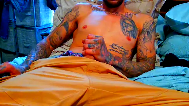 Snapshot of JamesMichael88 chatting on December 2025 03:40:02 PM JamesMichael88 online show from December 2025 03:40:02 PM