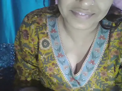 Hot-shanvi online show from November 2025 03:45:02 PM