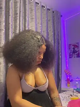 Thando04 online show from April 2026 11:53:01 PM