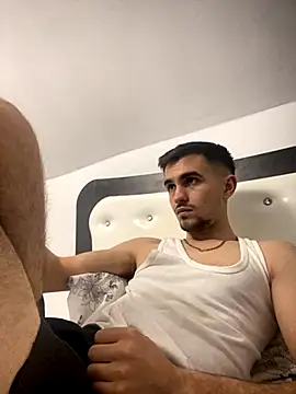 Demonpull69 online show from November 2025 05:39:01 PM