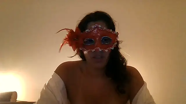 Snapshot of couple-tuga chatting on July 2026 09:53:01 PM couple-tuga online show from July 2026 09:53:01 PM