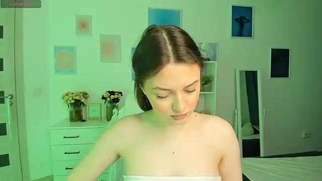 MiaVixxen online show from September 2025 03:52:02 AM