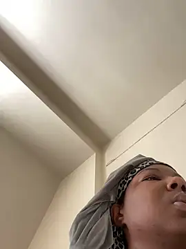 DamnBubbles online show from January 2025 08:22:01 PM