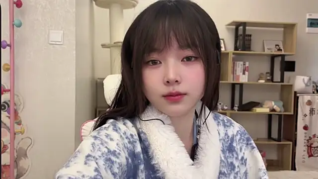 Chenjing0 online show from November 2025 04:36:01 AM