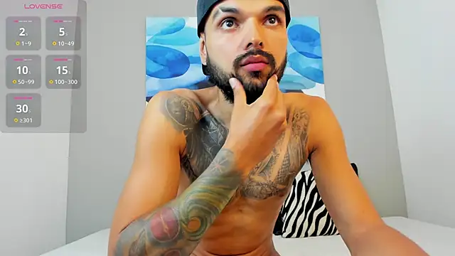 Snapshot of Emilio_Wolf chatting on February 2025 10:08:02 PM Emilio Wolf online show from February 2025 10:08:02 PM