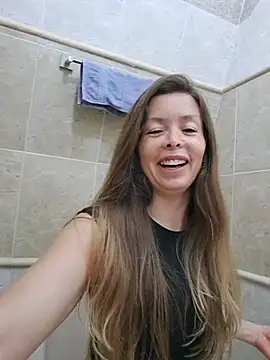 karina warthon online show from March 2026 05:38:01 PM