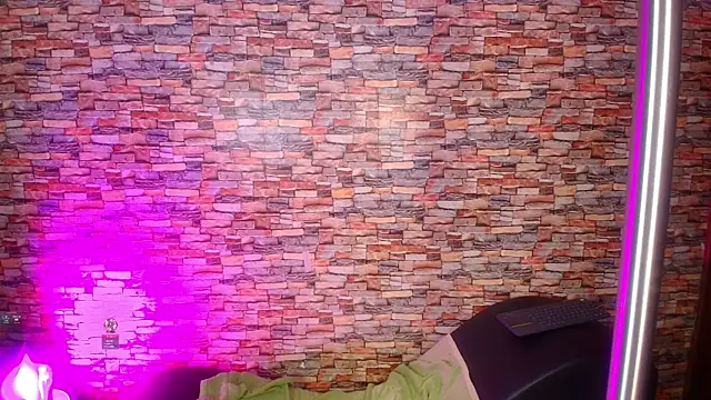 katy handerson online show from October 2025 08:51:01 PM