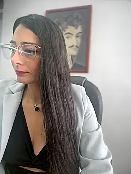 BELLA--26 online show from November 2025 02:29:02 PM