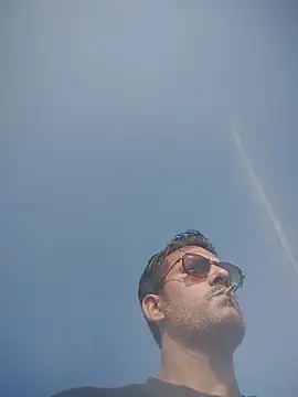 MAGNETICDADDY8 online show from October 2025 04:15:02 AM