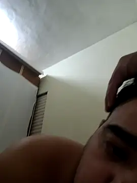 Snapshot of manterei2 chatting on March 2025 03:44:02 AM manterei2 online show from March 2025 03:44:02 AM