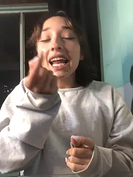 Snapshot of NickiYoung chatting on January 2025 09:02:01 AM NickiYoung online show from January 2025 09:02:01 AM