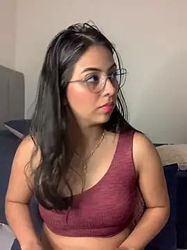 Snapshot of Julii- chatting on January 2025 07:39:01 PM Julii- online show from January 2025 07:39:01 PM