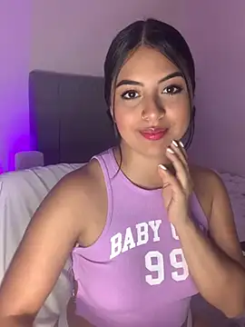 Snapshot of Julii- chatting on February 2025 08:44:02 PM Julii- online show from February 2025 08:44:02 PM