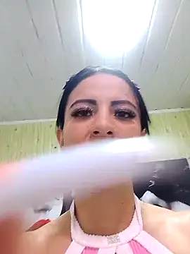 Anniee x online show from September 2025 01:34:01 PM