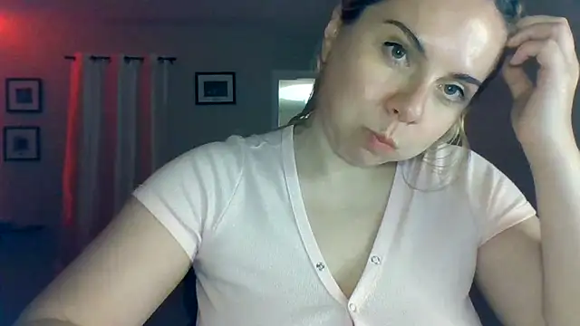 HappyIva online show from September 2025 06:29:02 AM