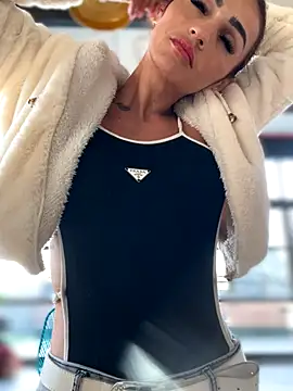 Snapshot of Samantha_bigboobs chatting on October 2025 10:00:02 PM Samantha bigboobs online show from October 2025 10:00:02 PM