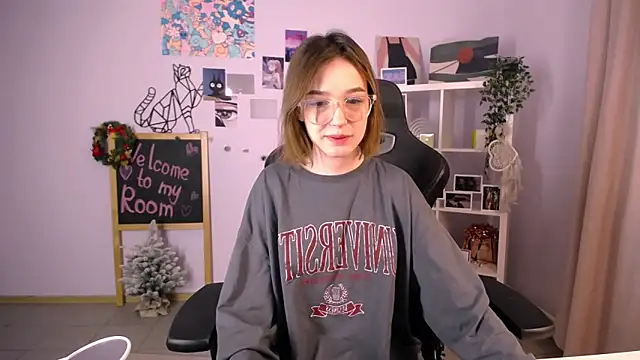 MiniSofy online show from January 2025 04:44:01 PM