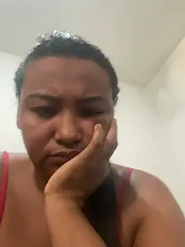 Mariaapimentinha online show from May 2026 12:55:02 PM