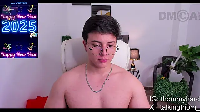 Snapshot of Thom_Ohtani chatting on January 2025 06:13:02 AM Thom Ohtani online show from January 2025 06:13:02 AM