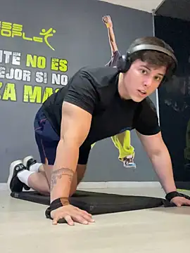 Snapshot of Thom_Ohtani chatting on January 2025 10:43:02 PM Thom Ohtani online show from January 2025 10:43:02 PM