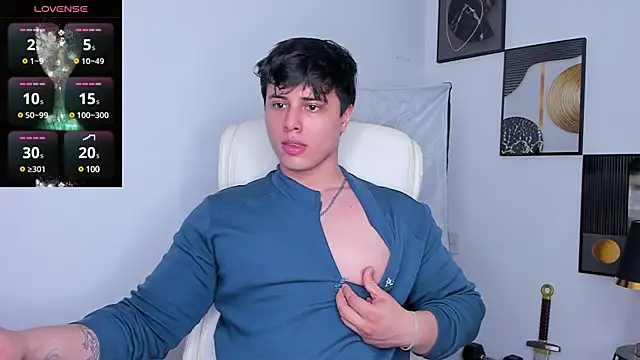 Snapshot of Thom_Ohtani chatting on January 2025 07:11:01 PM Thom Ohtani online show from January 2025 07:11:01 PM