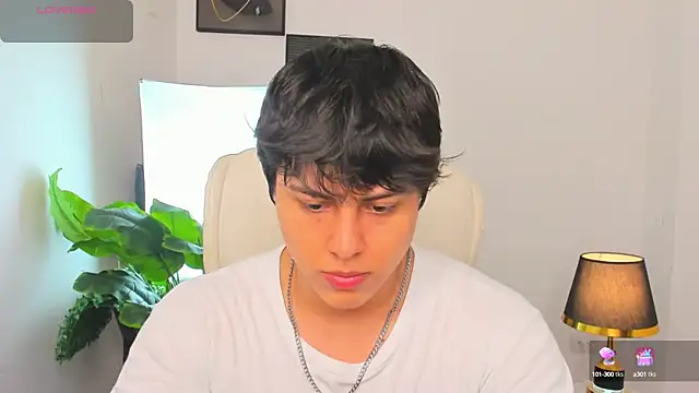 Snapshot of Thom_Ohtani chatting on February 2025 11:37:02 PM Thom Ohtani online show from February 2025 11:37:02 PM