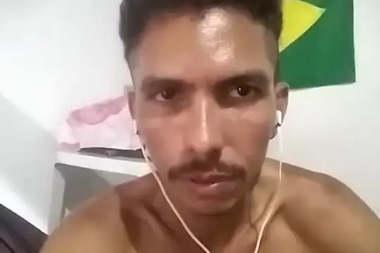 MagrinhoSaradoo online show from February 2025 03:47:02 AM