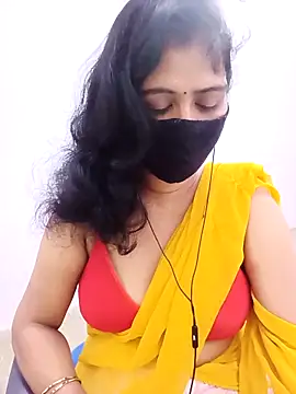 Lucky-Deepthi online show from October 2025 10:21:02 PM