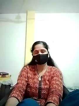 Snapshot of priyancyfun chatting on January 2025 04:39:02 AM priyancyfun online show from January 2025 04:39:02 AM