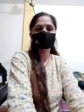 Snapshot of priyancyfun chatting on February 2025 01:20:02 AM priyancyfun online show from February 2025 01:20:02 AM