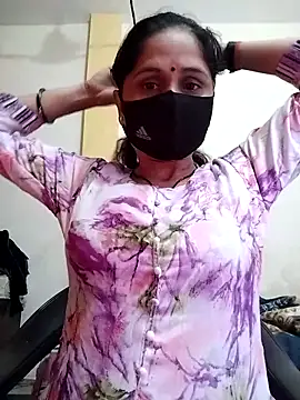 Snapshot of priyancyfun chatting on February 2025 08:58:02 AM priyancyfun online show from February 2025 08:58:02 AM
