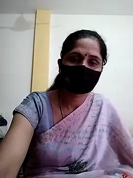 Snapshot of priyancyfun chatting on February 2025 08:06:01 AM priyancyfun online show from February 2025 08:06:01 AM