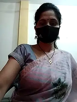 Snapshot of priyancyfun chatting on February 2025 05:14:01 PM priyancyfun online show from February 2025 05:14:01 PM