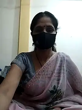 Snapshot of priyancyfun chatting on February 2025 09:04:02 AM priyancyfun online show from February 2025 09:04:02 AM