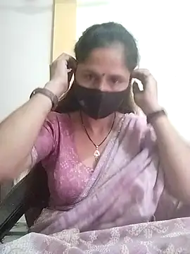 Snapshot of priyancyfun chatting on February 2025 08:44:02 AM priyancyfun online show from February 2025 08:44:02 AM
