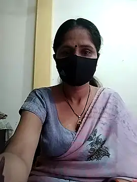 Snapshot of priyancyfun chatting on February 2025 05:43:02 AM priyancyfun online show from February 2025 05:43:02 AM