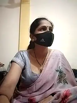 Snapshot of priyancyfun chatting on February 2025 03:42:02 PM priyancyfun online show from February 2025 03:42:02 PM