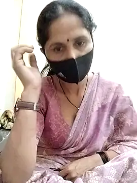 Snapshot of priyancyfun chatting on March 2025 09:35:02 AM priyancyfun online show from March 2025 09:35:02 AM